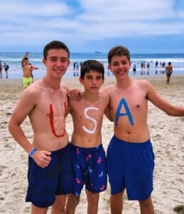 English course at the beach in the USA